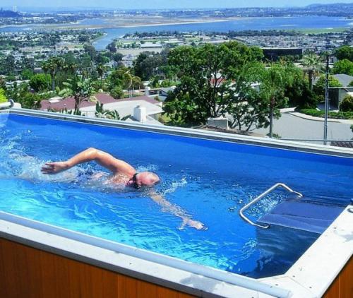 Новая бизнес идея - бесконечный бассейн. 01