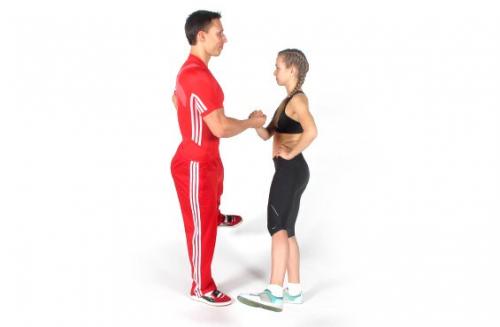 Парные тренировки - ваш шанс приобщить друга к занятиям фитнесом и провести время не только с пользой, но и с удовольствием? 01