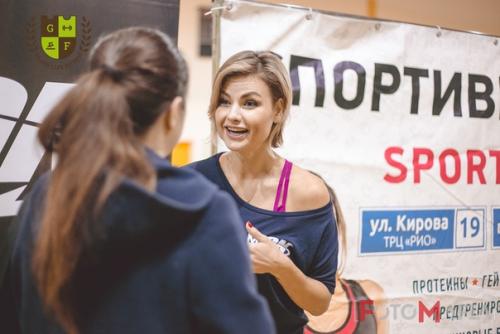 Семинар по вопросам спортивного питания Станислава линдовера, Анны Стародубцевой и Джея джекобсена прошел 7 ноября в зале гранд фитнес Плеханова. 08