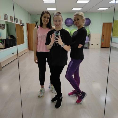 И. снова выпускницы. 01