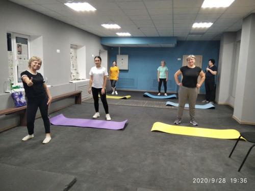 Мы поздравляем с днем матери чудесную Альбину Козаченко: маму 2-х чудесных детишек и тренера по фитнесу с медицинским образованием. 02