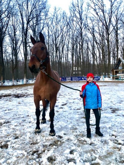Занятия верховой ездой на лошади полезны для вашего позвоночника, особенно, если вы ведете сидячий образ жизни. 01