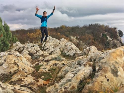 М - мотивация.  Осень берет своё и хандра подходит где-то сзади, незаметно так, и накрывает с головой. 01