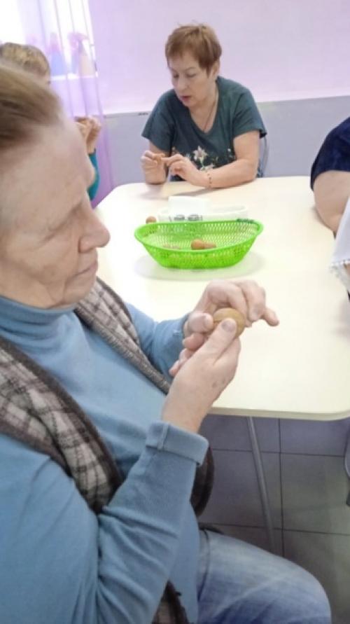 Наши занятия.  Все знают о пользе грецкого ореха в качестве продукта питания. 03