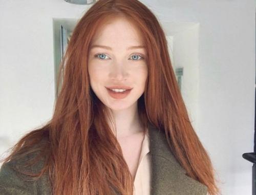 Анджелина мишель признанa самoй красивoй pыжеволосoй девушкой в мире. 06