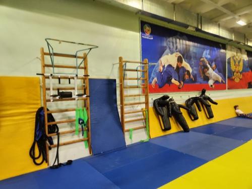 Спортзал.  Не фитнес, а именно спортзал дзю-до. 01