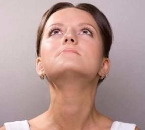 Идеальный подбородок.  Ничто так не портит лицо, как дряблый контур или второй подбородок. 05