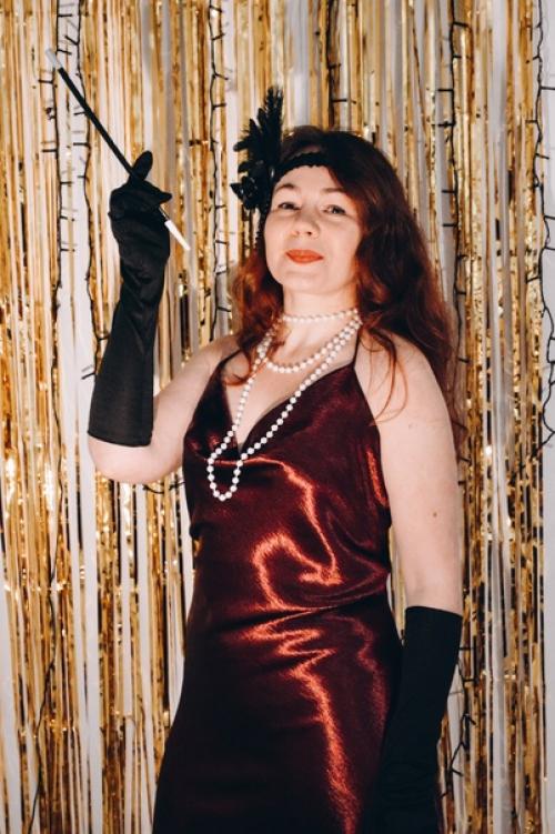 Сейчас я постоянно дома из-за перелома лодыжки нахожусь. 01