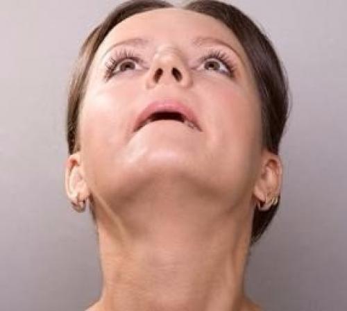 Идеальный подбородок.  Ничто так не портит лицо, как дряблый контур или второй подбородок. 04