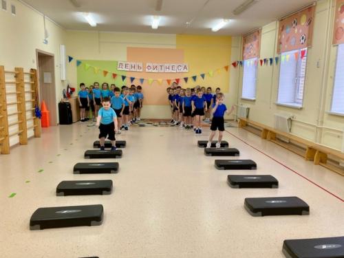 Ежегодно день дошкольного фитнеса отмечается в последнюю пятницу января. 02