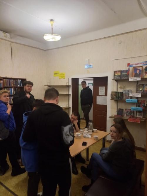 10 февраля в 19: 00 в детской библиотеке мбук ЦБС в рамках молодёжь Time продолжила работу мастерская фантазий. 05