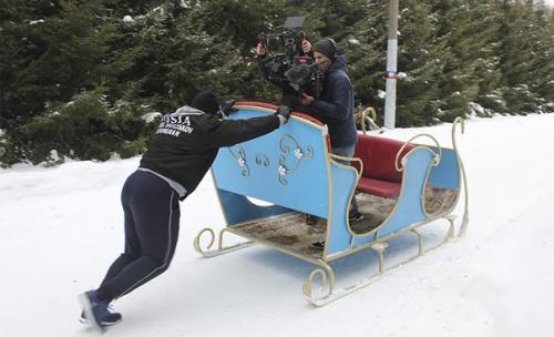 Американцы приехали в Омск, чтобы снять документальный фильм про сибирского силача шивлякова. 04