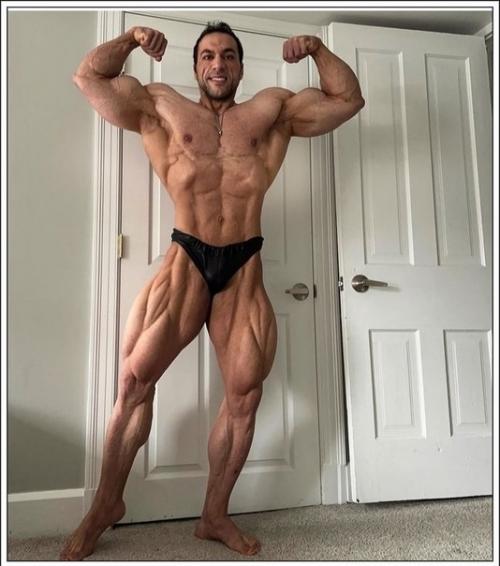 Майкл дабул показал безумную форму за день до Arnold Classic 2024 года. 01 Майкл дабул показал безумную форму за день до Arnold Classic 2024 года. 01