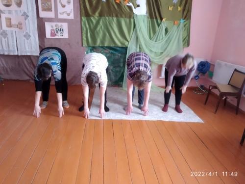 1 апреля в библиотеке прошло очередное занятие фитнес клуба стимул. 01