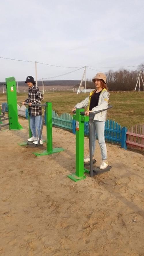 В целях формирования здорового образа жизни, развития массовости физической культуры и спорта состоялся фитнес - час Будь Здоров. 02