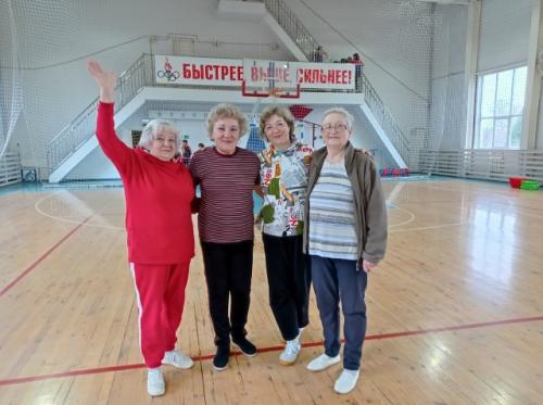 В канун дня здоровья ветераны школы стали участниками 