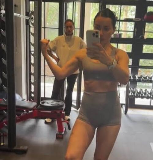 50 Лет, трое детей - и жёсткий режим: откровения тина канделаки. 03