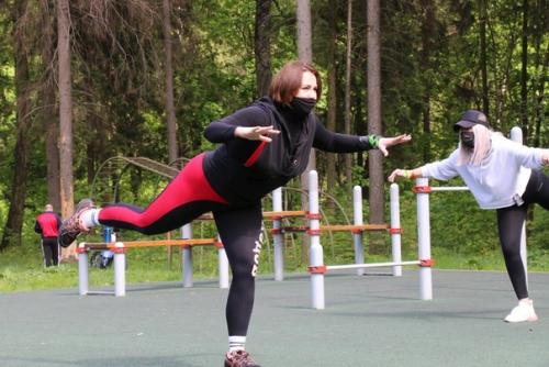 Новомосковские любители спорта обрадовались смягчению ограничений и разрешению заниматься на свежем воздухе. 04 Новомосковские любители спорта обрадовались смягчению ограничений и разрешению заниматься на свежем воздухе. 04