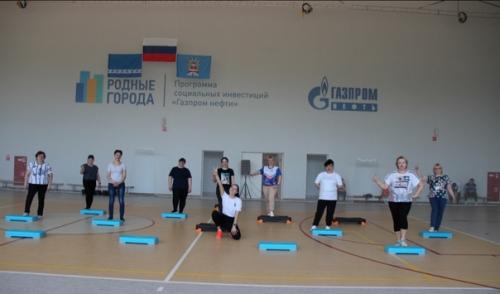 В День Спортивных Знаний мастерски разогнала плохое настроение и дала тепло в мышцы пришедших девчат, инструктор по фитнесу Герасимова Татьяна! 01