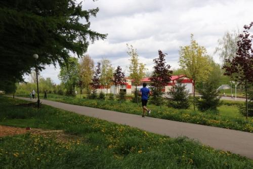 Новомосковские любители спорта обрадовались смягчению ограничений и разрешению заниматься на свежем воздухе. 02 Новомосковские любители спорта обрадовались смягчению ограничений и разрешению заниматься на свежем воздухе. 02