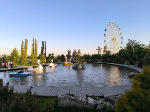 В субботу и воскресенье центральный парк культуры и отдыха готовит большую программу. 03