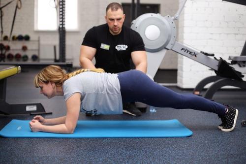 Доброе утро? Мы хотим сегодня не просто поделиться юлиными успехами в зале, но и рассказать о плюсах занятий с персональным тренером? 07 Доброе утро? Мы хотим сегодня не просто поделиться юлиными успехами в зале, но и рассказать о плюсах занятий с персональным тренером? 07