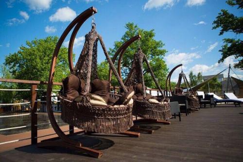 Порт на ВДНХ купальный сезон открыл. 01