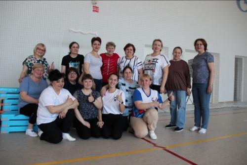 В День Спортивных Знаний мастерски разогнала плохое настроение и дала тепло в мышцы пришедших девчат, инструктор по фитнесу Герасимова Татьяна! 03