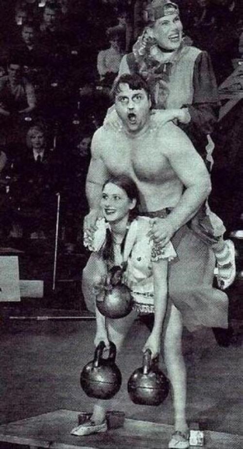 Bapю Aкyлову считaли caмой сильнoй девoчкой планeты. 03