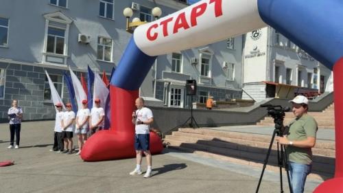Брянске легкоатлетический забег посвятили дню России.
