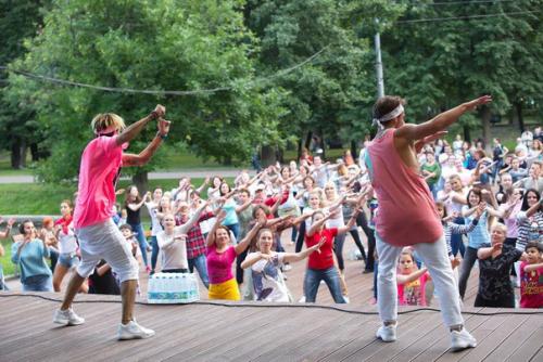 Танцы в парках Москвы 2017. 01