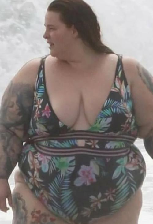 Женщина решила сосредоточиться на себе, оставив детей на попечение родителей. 01