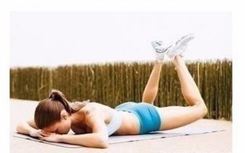 Выполняйте по 15 повторений каждое упражнение. 03