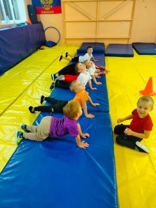 ДЮСШ г. узловая ведёт набор детей 3-6 лет для занятий ОФП. 05