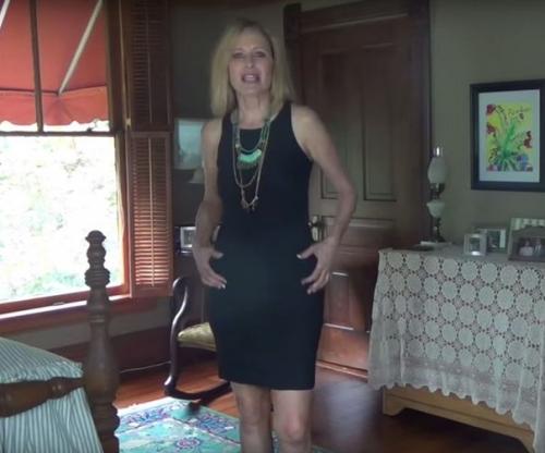 Эта девушка живет в США, ведет популярный видеоблог о красоте … и ей 60 лет. 05