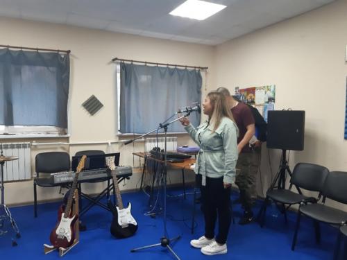 Главная гордость федотово - дом офицеров. 13. 04