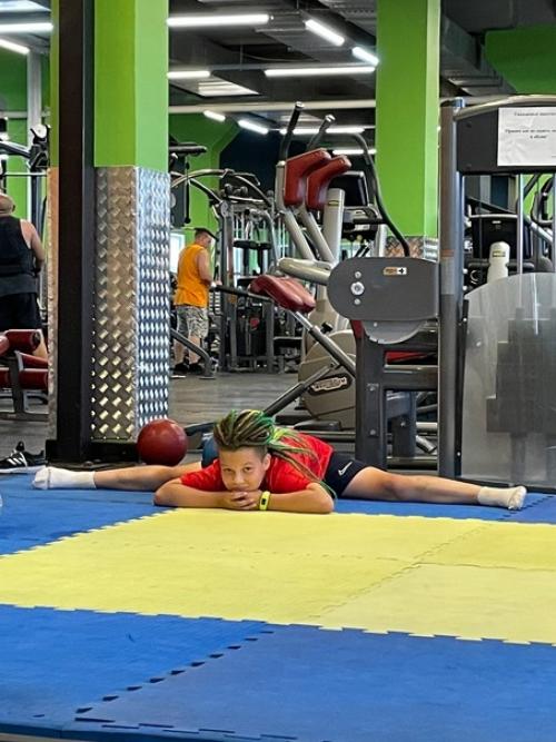 Мы продолжаем заниматься капоэйра. 05