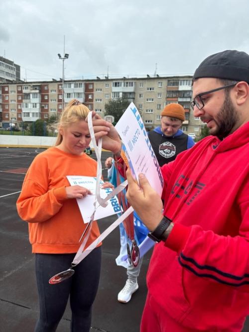 31 августа прошли ставшие уже традицией соревнования по стритболу среди коиентов нашего клуба! 06