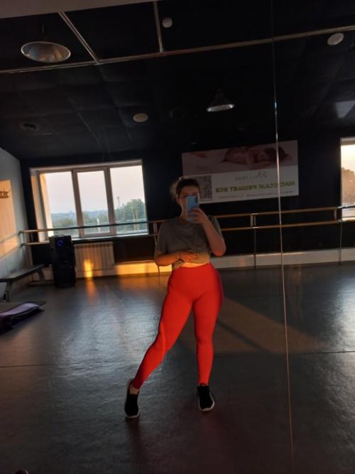 Я Даша, живу рядом с Владивостоком, учусь на логиста и им же работаю. 01 Я Даша, живу рядом с Владивостоком, учусь на логиста и им же работаю. 01