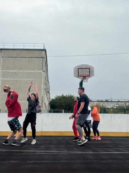 31 августа прошли ставшие уже традицией соревнования по стритболу среди коиентов нашего клуба! 05