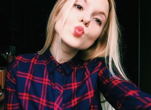 Всем приветики. Меня зовут Анжела 23 года. 04