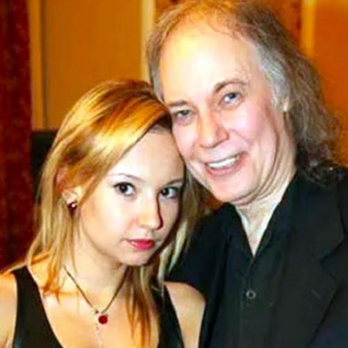 Звезда фильма Место Встречи Изменить Нельзя обезумел от горя. 02