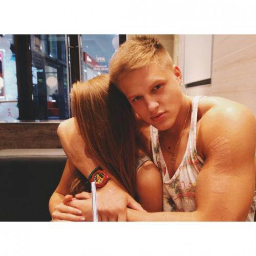 Потеряв ногу, подросток взялся за себя и теперь хочет стать фитнес - моделью. 01