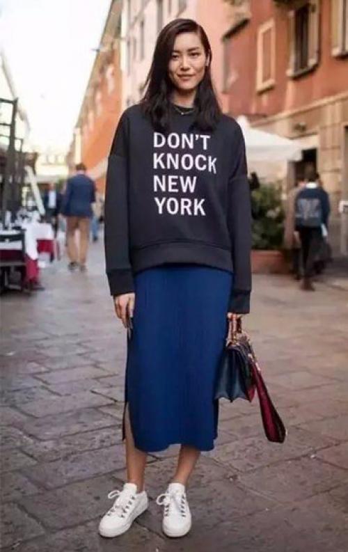 Неспортивный гардероб: как правильно носить вещи в спортивном стиле. 08