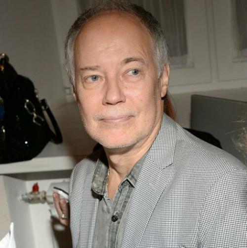 Звезда фильма Место Встречи Изменить Нельзя обезумел от горя. 01