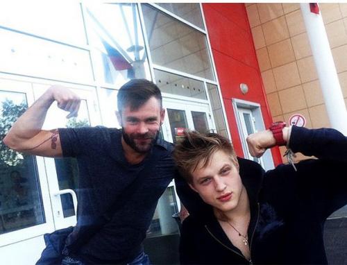 Потеряв ногу, подросток взялся за себя и теперь хочет стать фитнес - моделью. 03