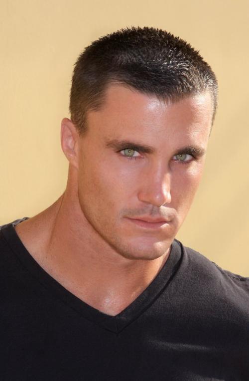 Грег Плитт биография.