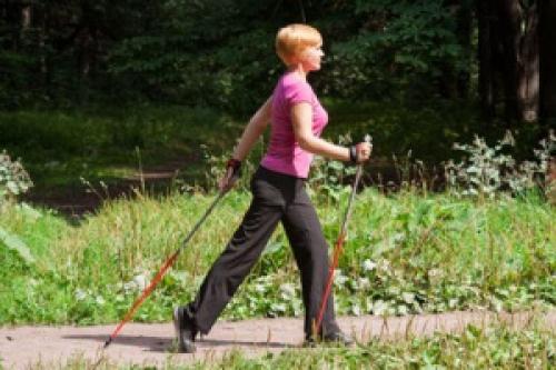 Скандинавская ходьба польза. Скандинавская ходьба – польза и вред для здоровья