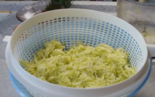 Пышные оладьи из кабачков. Как приготовить пышные оладьи из кабачков быстро и вкусно