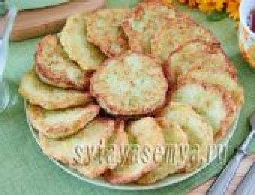 Оладьи из кабачков сладкие. Сладкие оладьи из кабачков